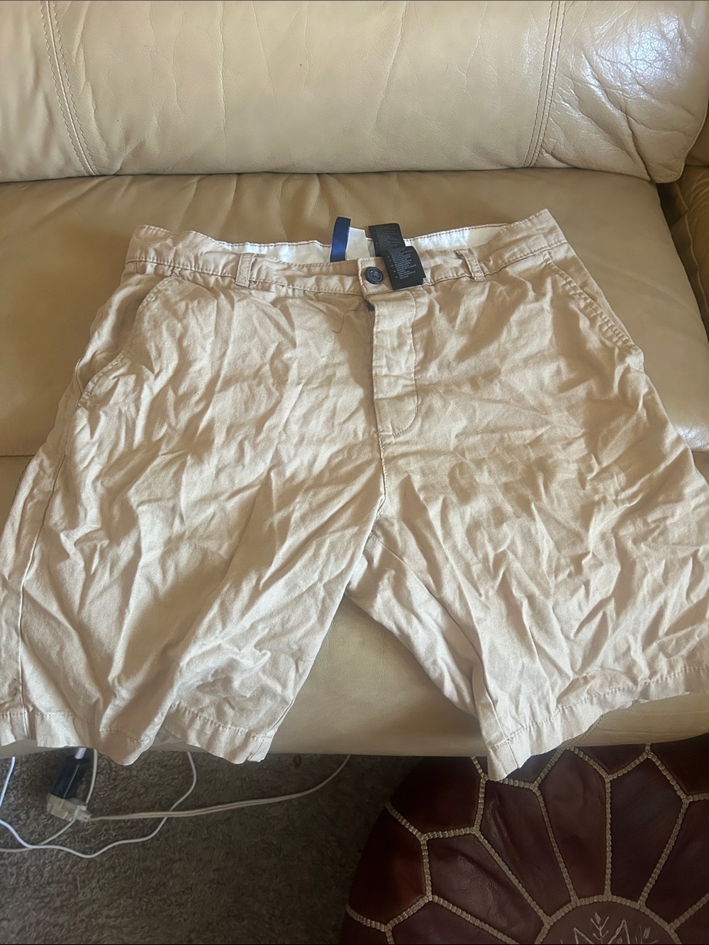 H&M Men's 30 Casual khaki golf Shorts in Light Beige